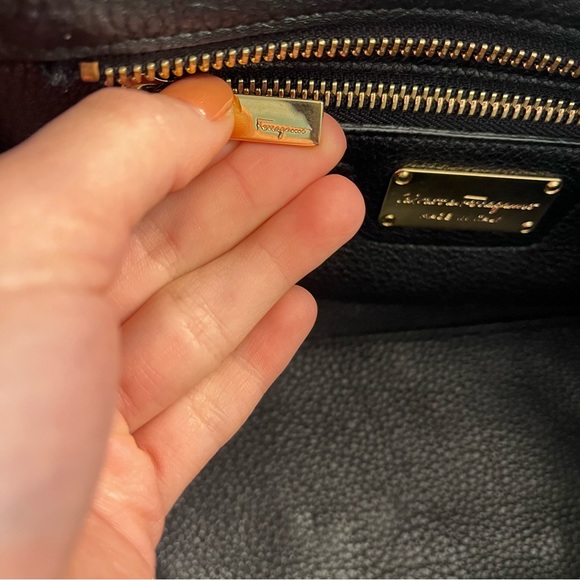 Ferragamo Double Handle Bag (S) - Picture 8 of 16